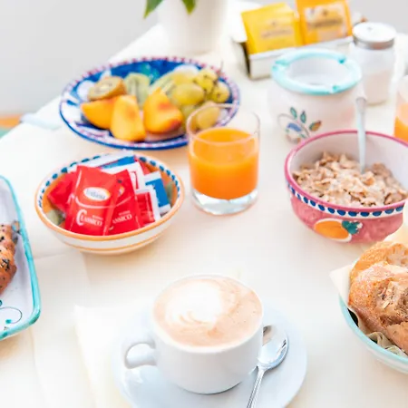 Casa Guadagno Hotel 2*