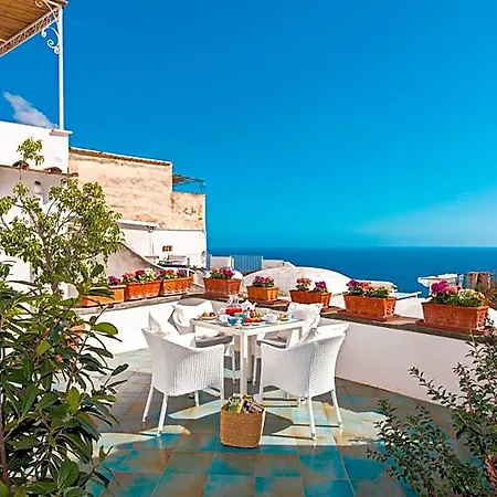 Casa Guadagno Hotel 2*