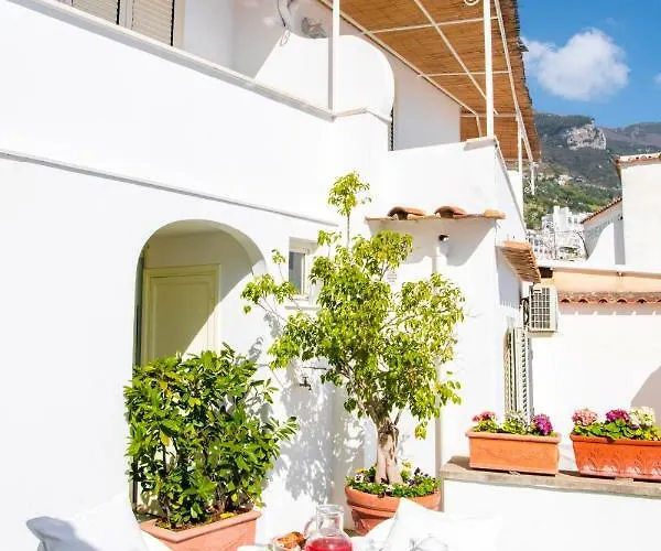 Casa Guadagno Hotell 2*